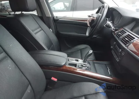 2011 BMW X5 xDrive35D z USA, uszkodzony, nr VIN 5UXZW0C5XBL661791